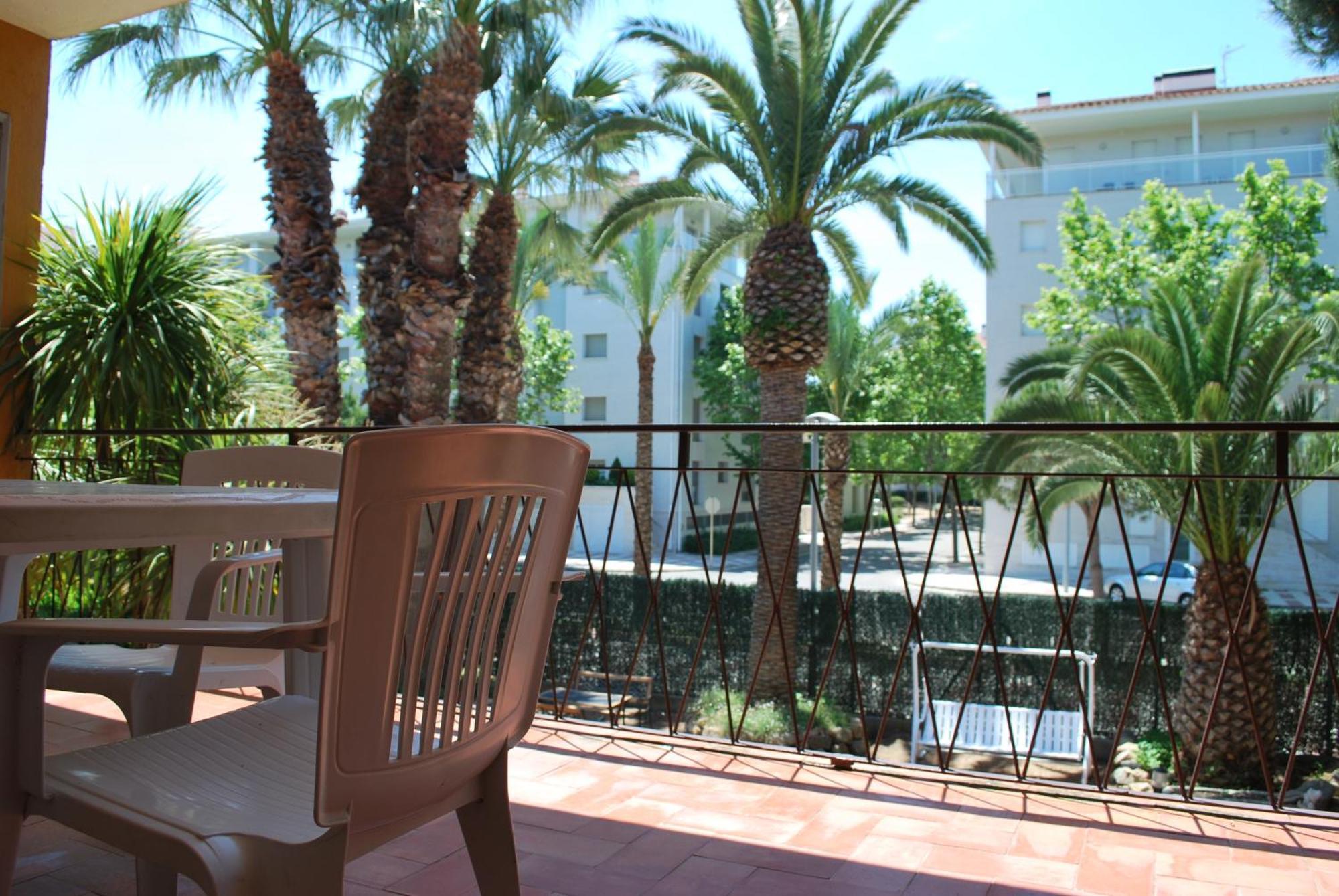 Apartamentos Les Palmeres Platja d'Aro Room photo