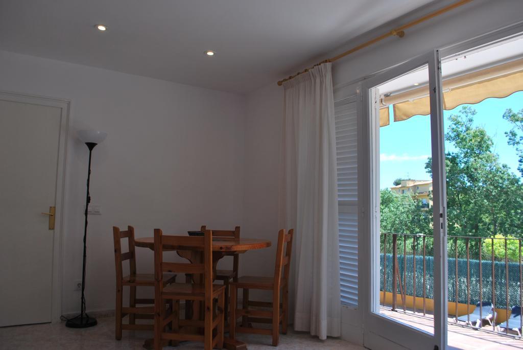 Apartamentos Les Palmeres Platja d'Aro Exterior photo