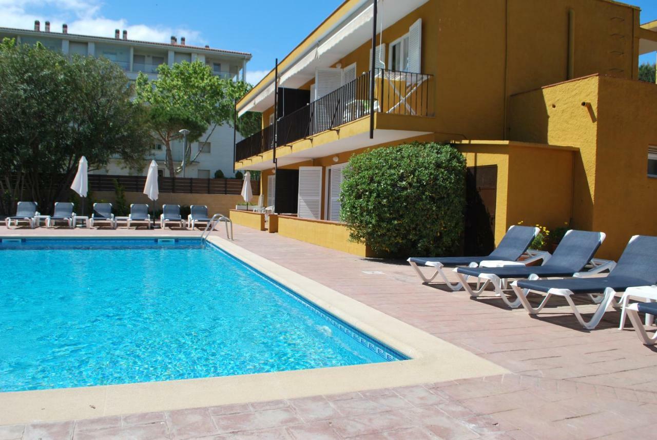 Apartamentos Les Palmeres Platja d'Aro Exterior photo
