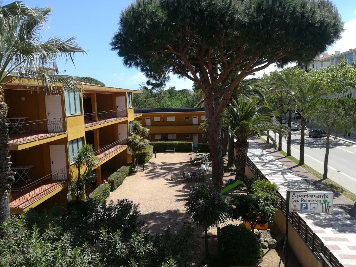 Apartamentos Les Palmeres Platja d'Aro Exterior photo