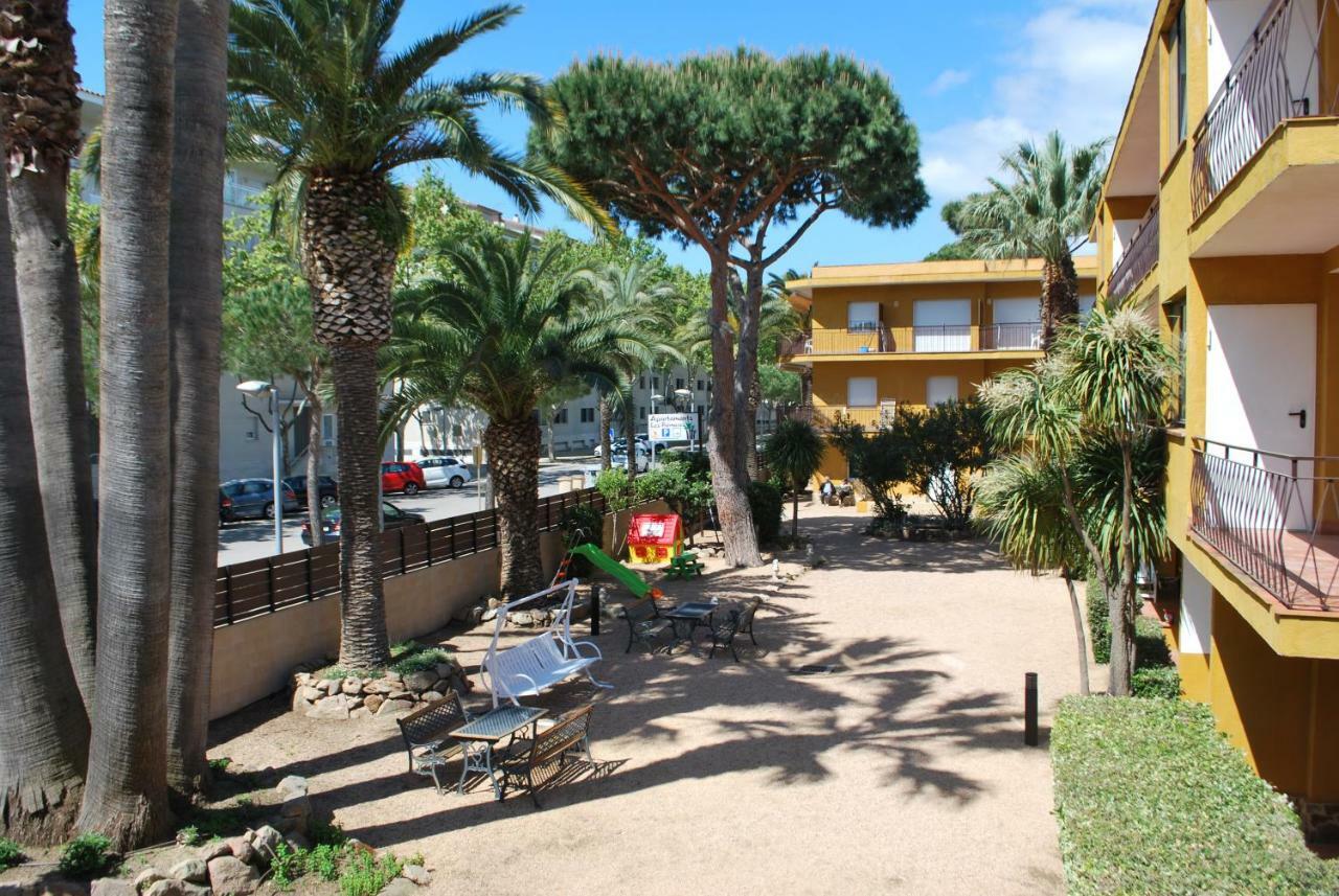 Apartamentos Les Palmeres Platja d'Aro Exterior photo