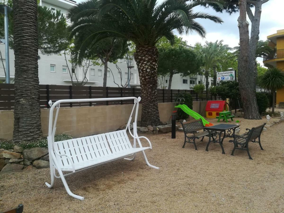 Apartamentos Les Palmeres Platja d'Aro Exterior photo